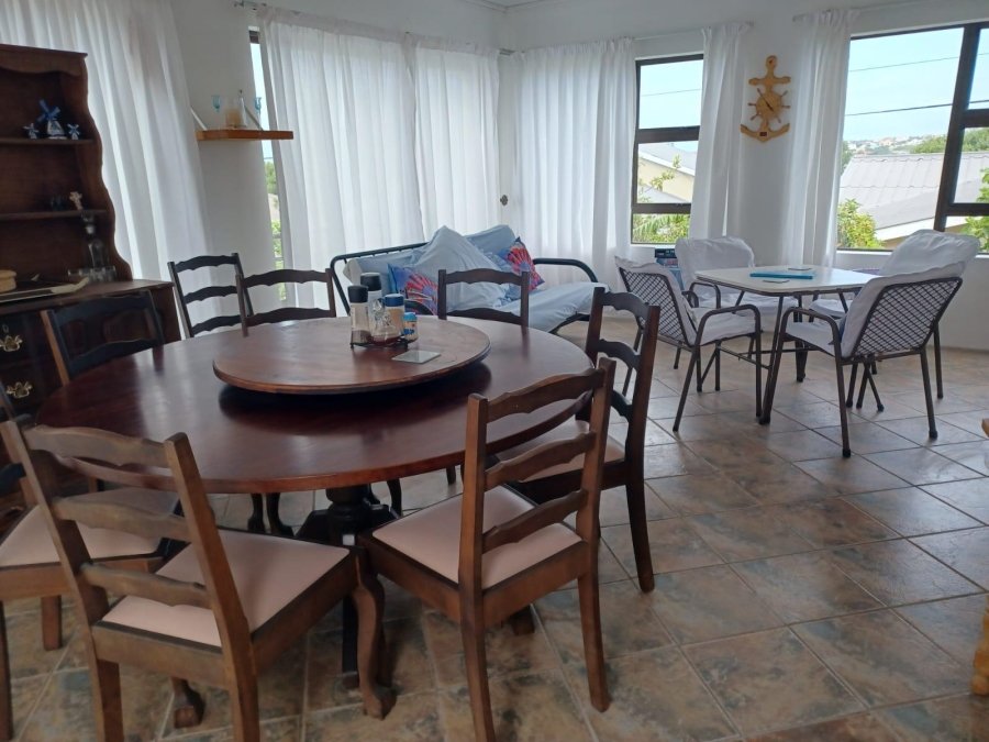 4 Bedroom Property for Sale in Stilbaai Wes Western Cape